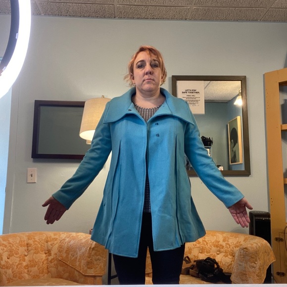 Fall coat - Picture 2 of 5